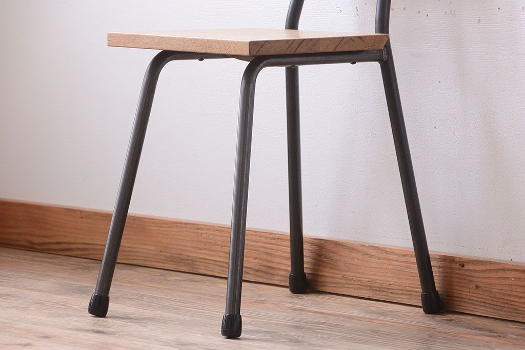 ラフジュ工房オリジナル　小ぶりなアイアンレッグチェア(3)