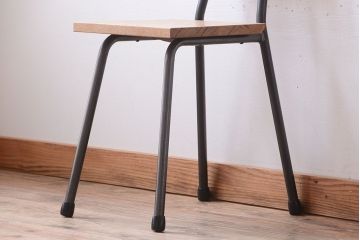 ラフジュ工房オリジナル　小ぶりなアイアンレッグチェア(3)