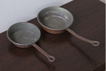 アンティーク雑貨　アンティーク　銅のフライパン大小2つセット