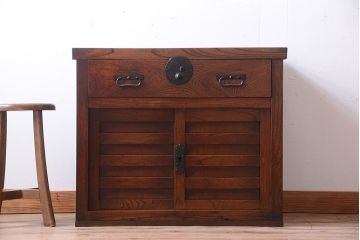 アンティーク家具　古民具・骨董　三面横桟回しの越後帳場箪笥(銭戸棚、帳箪笥・帳戸棚)