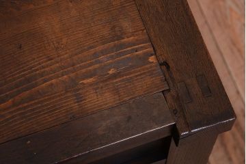 アンティーク家具　古民具・骨董　三面横桟回しの越後帳場箪笥(銭戸棚、帳箪笥・帳戸棚)