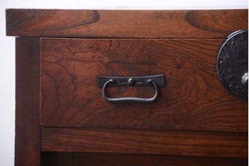 アンティーク家具　古民具・骨董　三面横桟回しの越後帳場箪笥(銭戸棚、帳箪笥・帳戸棚)