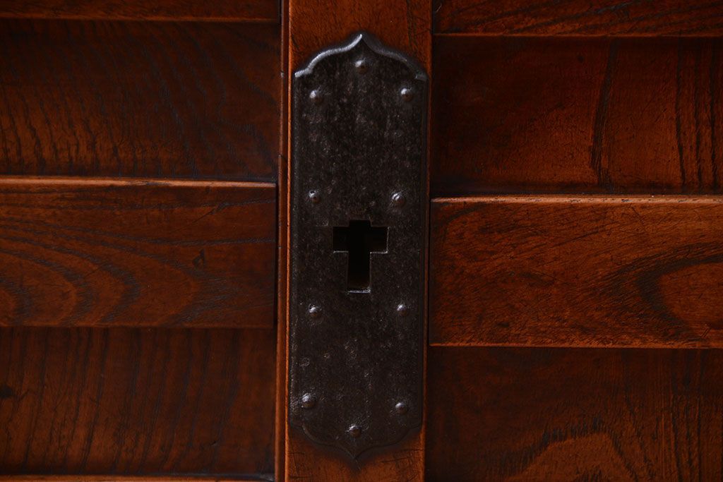 アンティーク家具　古民具・骨董　三面横桟回しの越後帳場箪笥(銭戸棚、帳箪笥・帳戸棚)