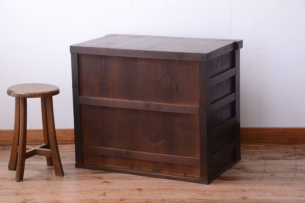 アンティーク家具　古民具・骨董　三面横桟回しの越後帳場箪笥(銭戸棚、帳箪笥・帳戸棚)