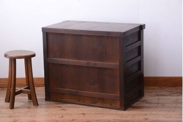 アンティーク家具　古民具・骨董　三面横桟回しの越後帳場箪笥(銭戸棚、帳箪笥・帳戸棚)