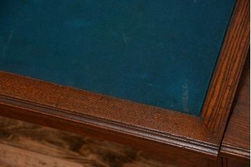 アンティーク家具　和製アンティーク　古い栓材の帳場机(簿記机・両袖机)(2)