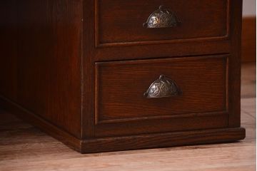 アンティーク家具　和製アンティーク　古い栓材の帳場机(簿記机・両袖机)(2)