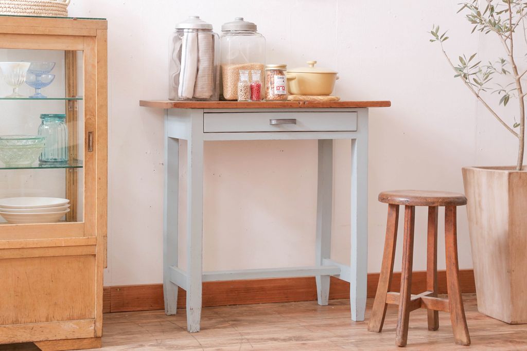 レトロ家具　アンティークペイント　古い木のレトロな平机(デスク)(2)