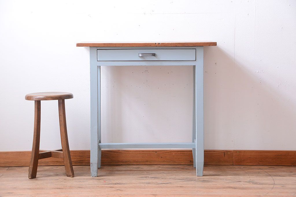 レトロ家具　アンティークペイント　古い木のレトロな平机(デスク)(2)