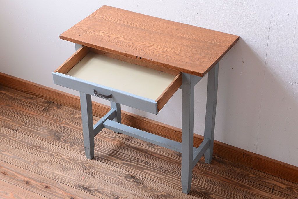 レトロ家具　アンティークペイント　古い木のレトロな平机(デスク)(2)