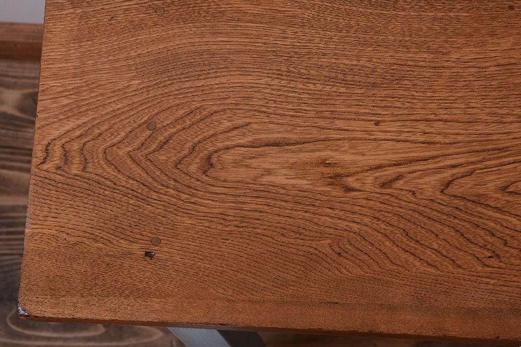 レトロ家具　アンティークペイント　古い木のレトロな平机(デスク)(2)