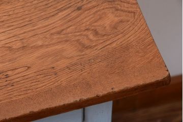 レトロ家具　アンティークペイント　古い木のレトロな平机(デスク)(2)