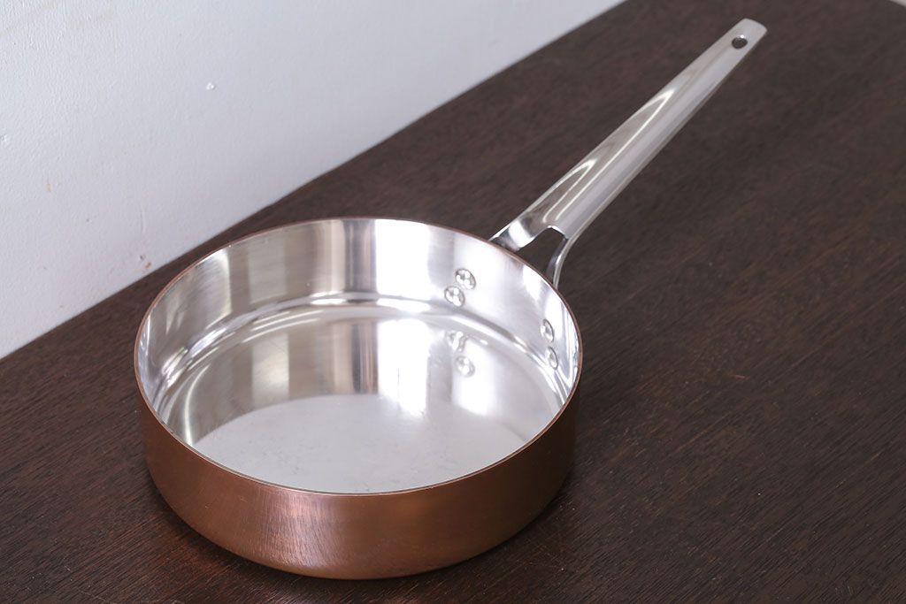 アンティーク雑貨　ビンテージ　デンマークGeorg Jensen(ジョージ・ジェンセン) 銅製の片手鍋(2)