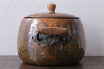 アンティーク雑貨　ビンテージ　スイスStockli Netstal　木製取っ手の銅製両手鍋