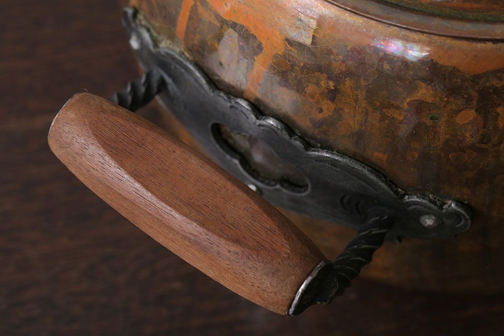 アンティーク雑貨　ビンテージ　スイスStockli Netstal　木製取っ手の銅製両手鍋