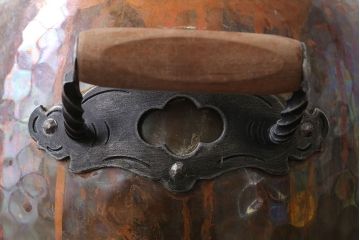 アンティーク雑貨　ビンテージ　スイスStockli Netstal　木製取っ手の銅製両手鍋