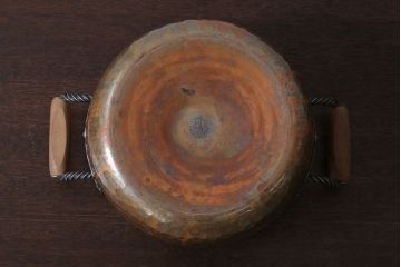 アンティーク雑貨　ビンテージ　スイスStockli Netstal　木製取っ手の銅製両手鍋