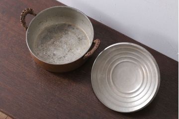 アンティーク雑貨　ビンテージ　銅製のシャビーな両手鍋