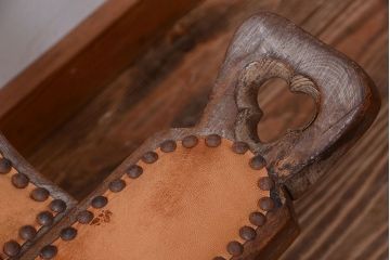 中古　アジアン家具　本革座面のチェア(椅子)(1)