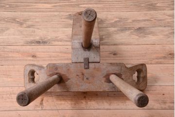 中古　アジアン家具　本革座面のチェア(椅子)(1)