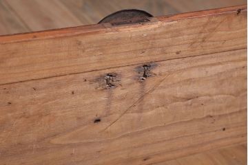 アンティーク家具　和製アンティーク　シンプルな丸金具の時代箪笥ローボード(1)