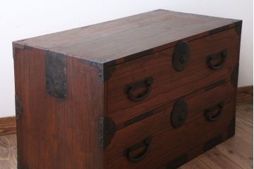 アンティーク家具　和製アンティーク　シンプルな丸金具の時代箪笥ローボード(1)
