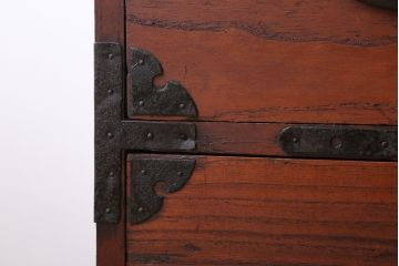 アンティーク家具　和製アンティーク　シンプルな丸金具の時代箪笥ローボード(1)