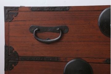 アンティーク家具　和製アンティーク　シンプルな丸金具!時代箪笥ローボード