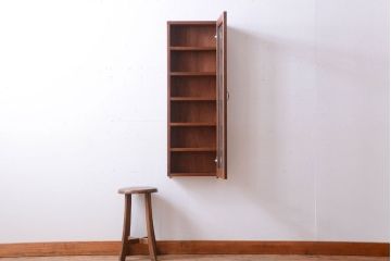 アンティーク家具　アンティーク　気泡ガラス入り!古い木製のお洒落な縦型壁掛け戸棚(2)