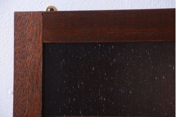 アンティーク家具　アンティーク　気泡ガラス入り!古い木製のお洒落な縦型壁掛け戸棚(2)