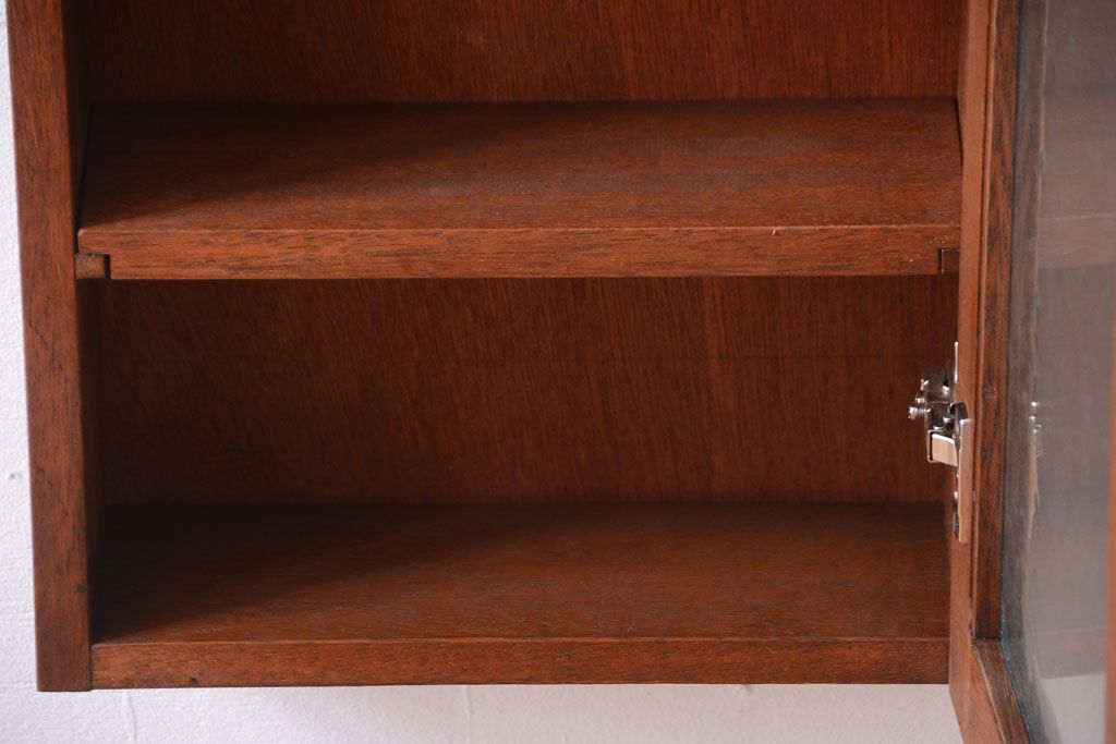 アンティーク家具　アンティーク　気泡ガラス入り!古い木製のお洒落な縦型壁掛け戸棚(2)