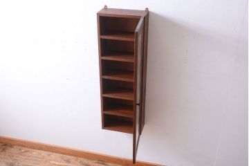 アンティーク家具　アンティーク　モールガラス入り!古い木製のお洒落な縦型壁掛け戸棚(3)