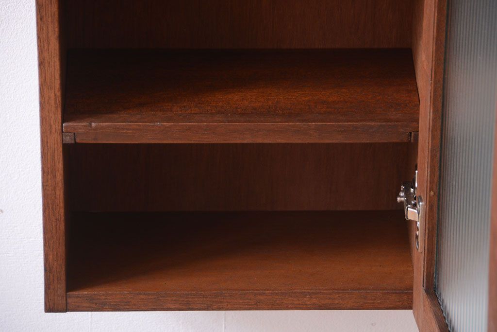 アンティーク家具　アンティーク　モールガラス入り!古い木製のお洒落な縦型壁掛け戸棚(3)