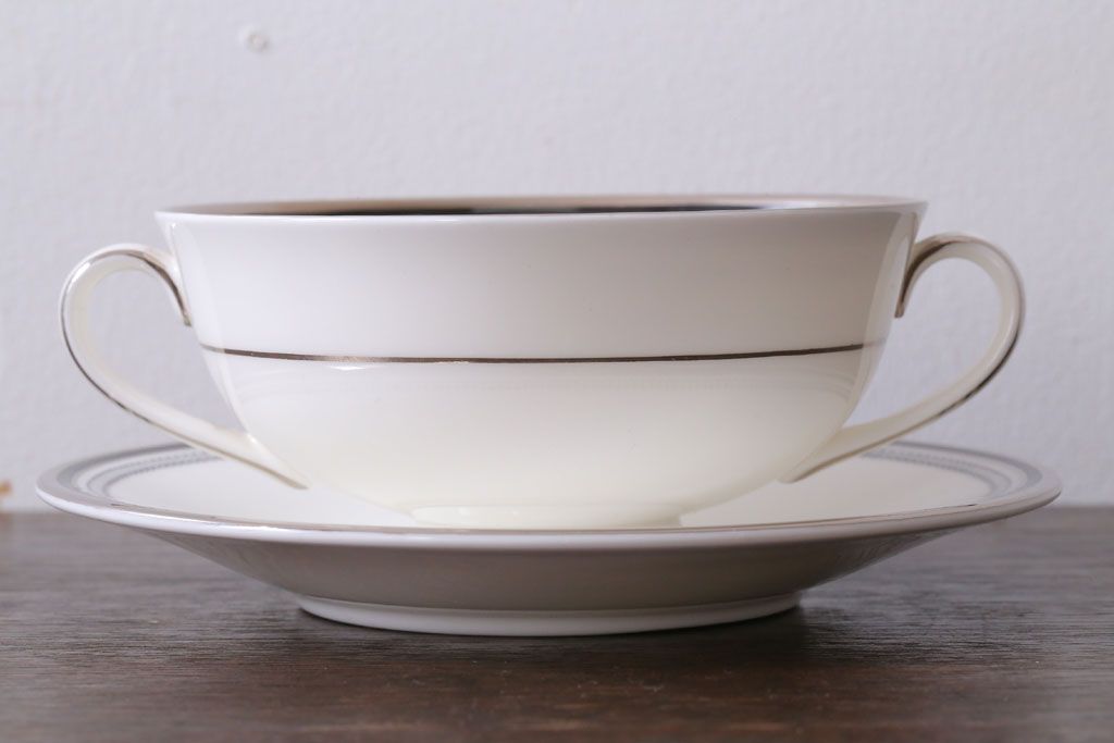アンティーク雑貨　中古 イギリス ROYAL DOULTON(ロイヤルドルトン) SARABANDE(サラバンド)ダブルハンドルスープカップ&ソーサー(洋食器)