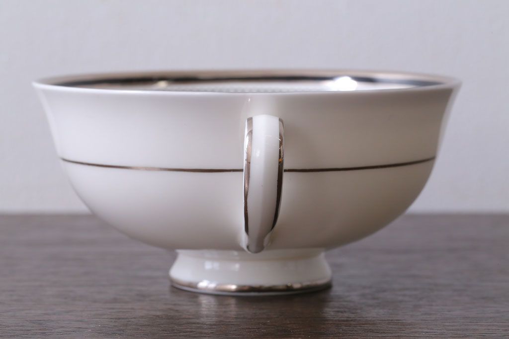 アンティーク雑貨　中古 イギリス ROYAL DOULTON(ロイヤルドルトン) SARABANDE(サラバンド)ダブルハンドルスープカップ&ソーサー(洋食器)