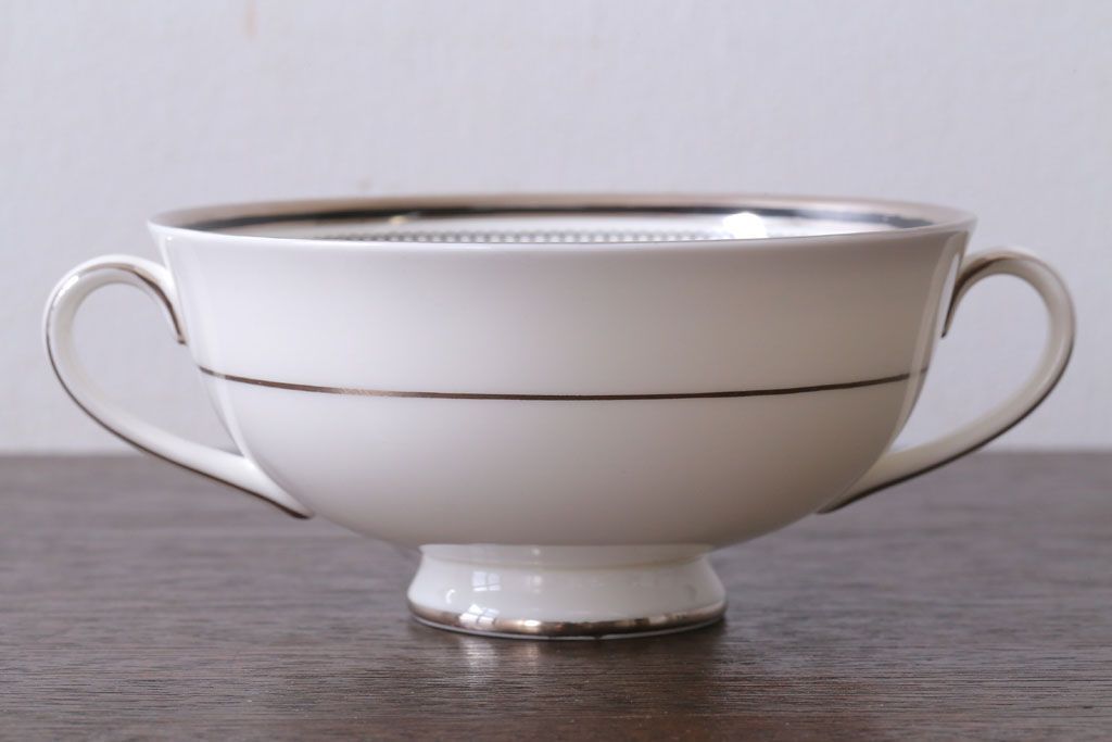 アンティーク雑貨　中古 イギリス ROYAL DOULTON(ロイヤルドルトン) SARABANDE(サラバンド)ダブルハンドルスープカップ&ソーサー(洋食器)