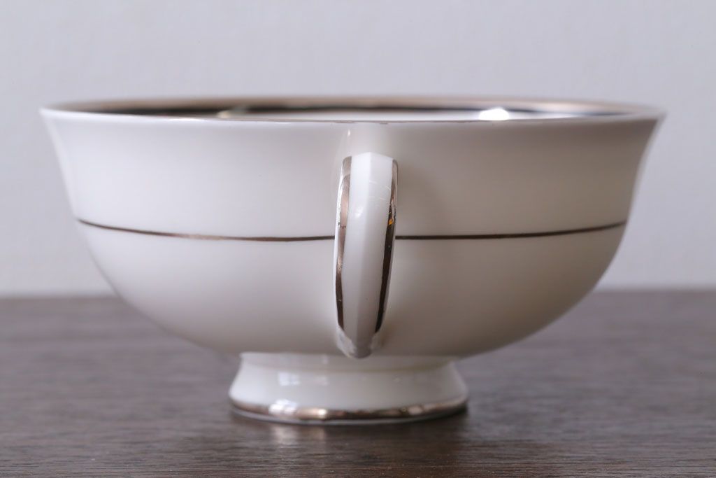 アンティーク雑貨　中古 イギリス ROYAL DOULTON(ロイヤルドルトン) SARABANDE(サラバンド)ダブルハンドルスープカップ&ソーサー(洋食器)