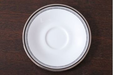 アンティーク雑貨　中古 イギリス ROYAL DOULTON(ロイヤルドルトン) SARABANDE(サラバンド)ダブルハンドルスープカップ&ソーサー(洋食器)