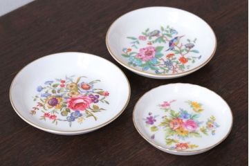 アンティーク雑貨　中古　MINTON (ミントン)など花柄の小皿3枚セット(洋食器)