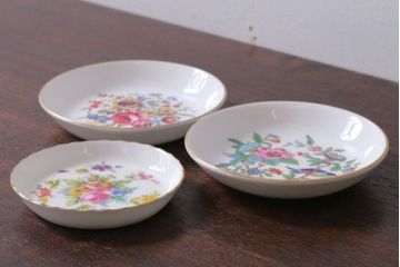 アンティーク雑貨　中古　MINTON (ミントン)など花柄の小皿3枚セット(洋食器)