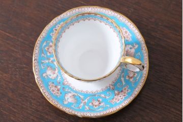 アンティーク雑貨　イギリスビンテージ　CROWN STAFFORDSHIRE(クラウンスタッフォードシャー)ELLESMERE(エルズミーア)TURQUOISE(ターコイズ)カップ&ソーサー(洋食器)
