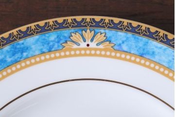 アンティーク雑貨　中古　イギリスWedgwood(ウェッジウッド)　Curzon(カーゾン)シリーズ　プレート3枚(洋食器)