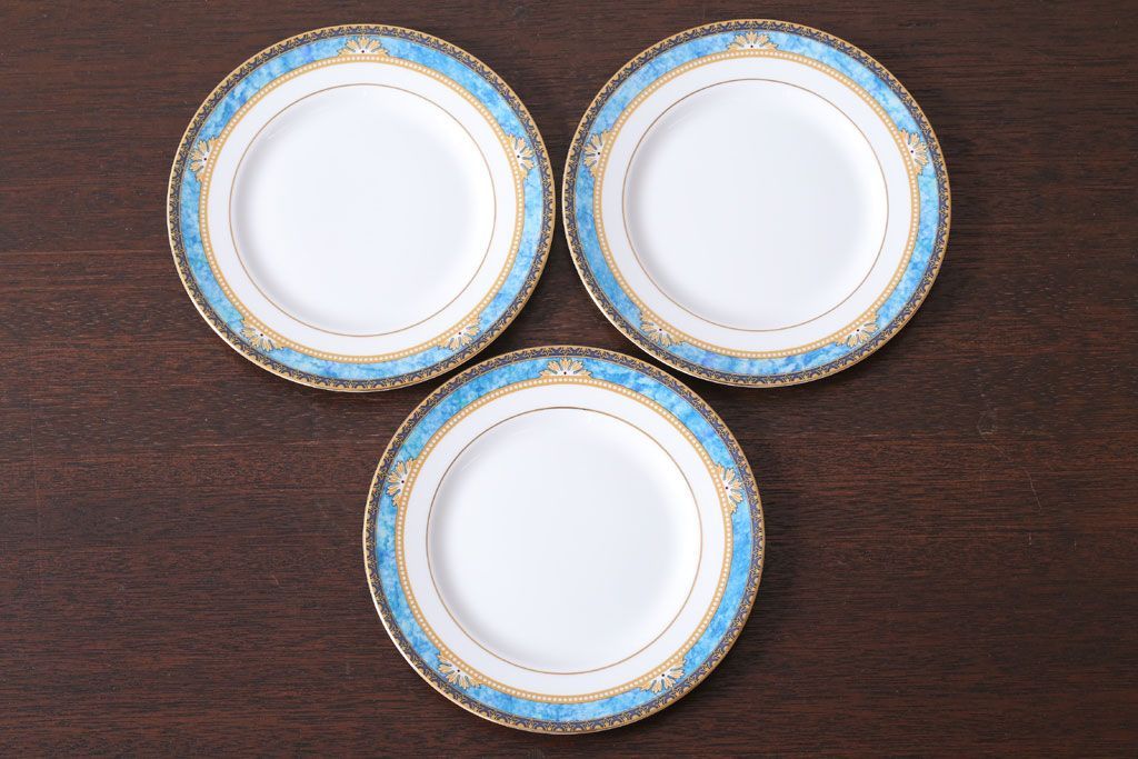 アンティーク雑貨　中古　イギリスWedgwood(ウェッジウッド)　Curzon(カーゾン)シリーズ　プレート3枚(洋食器)(2)