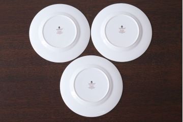 アンティーク雑貨　中古　イギリスWedgwood(ウェッジウッド)　Curzon(カーゾン)シリーズ　プレート3枚(洋食器)(2)