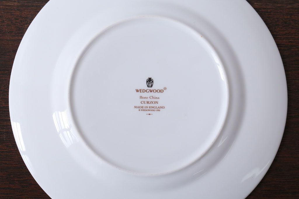 アンティーク雑貨　中古　イギリスWedgwood(ウェッジウッド)　Curzon(カーゾン)シリーズ　プレート3枚(洋食器)(2)