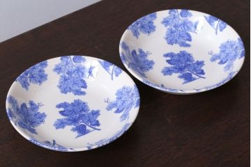 アンティーク雑貨　中古　イギリスWedgwood(ウェッジウッド) vintageblue(ビンテージブルー)深皿2枚(洋食器)