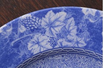 アンティーク雑貨　中古　イギリスWedgwood(ウェッジウッド) vintageblue(ビンテージブルー) 皿2枚(洋食器)