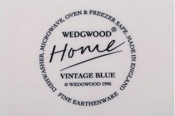 アンティーク雑貨　中古　イギリスWedgwood(ウェッジウッド) vintageblue(ビンテージブルー) 皿2枚(洋食器)