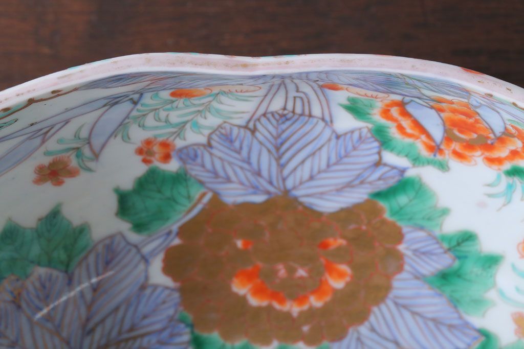 古民具・骨董　明治期 桃形鳳凰に牡丹の図　色絵深鉢(二重高台・皿・伊万里)