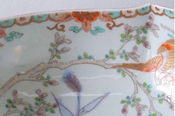 古民具・骨董　明治期 桃形鳳凰に牡丹の図　色絵深鉢(二重高台・皿・伊万里)